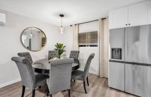 Ultimate Oceanside Retreat | Tower 9 Across from the Beach - Foto 52