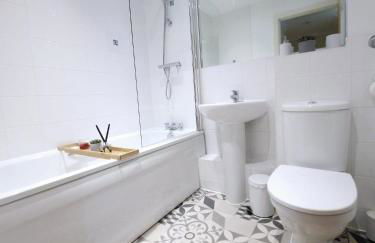 Redhill,Sleeps9,Parking,17minsLGW30 to London - Foto 27