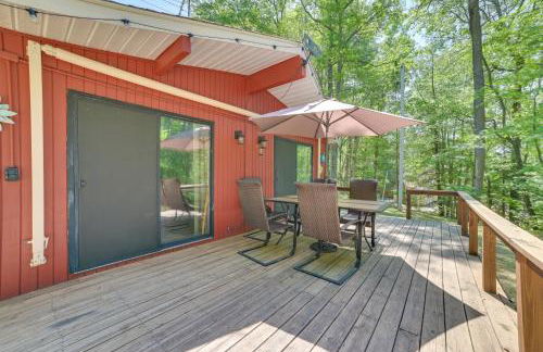 Rose City Cabin with Fire Pit and Lake Access - Foto 20