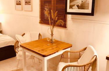 Zirkuswagen mit Outdoor Whirlpool und Garten - Foto 9