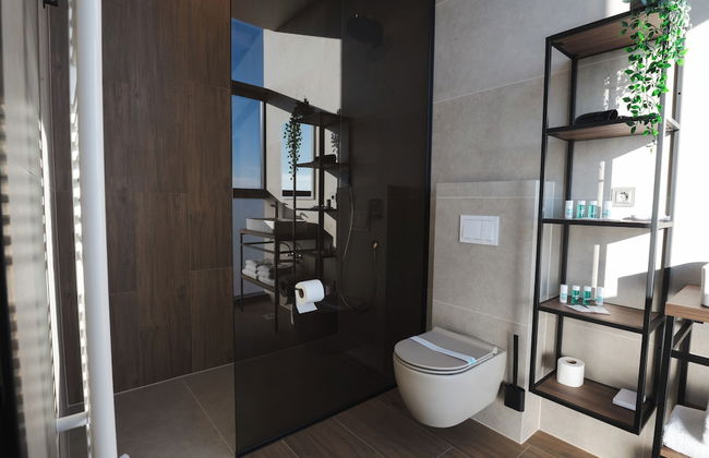 DISTRICT boutique - Photo 43