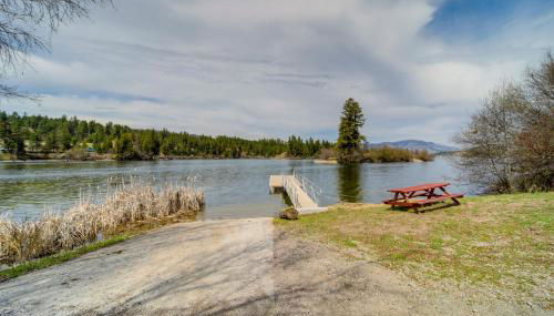 Lake-View 4-Season Retreat in Republic! - Foto 2