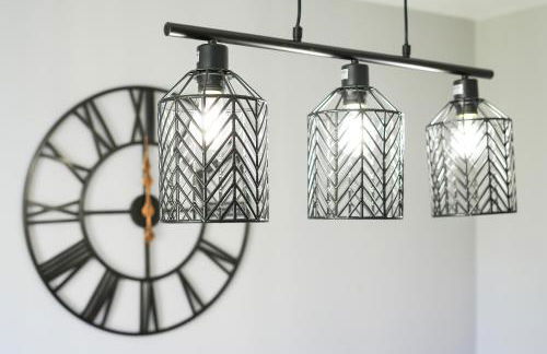 Mersey Way, Spacious 3 Bed Home, Close to Sheffield City Centre & FREE Driveway Parking - Perfect for Workers, Groups & Families - Hosted by Stay Host Save - Foto 10