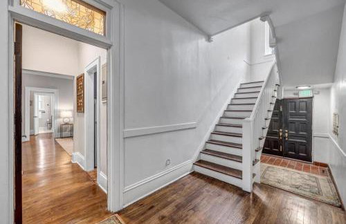 Trendy Historic Apt - Blocks from Shoppes of Avondale - Foto 38