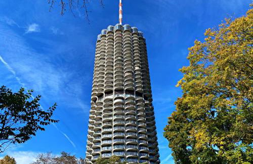Studio an der Kongresshalle mit Blick über die Stadt - Foto 2