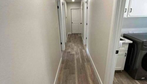 Home in the City: 4BR Fresno Retreat w POOL - Foto 5