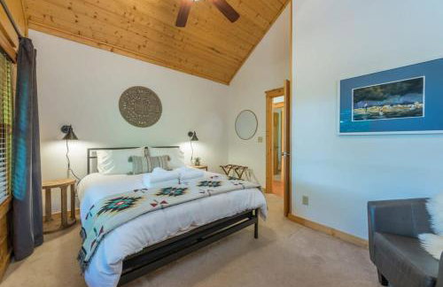 2 Cabins ~ Sleeps 22 ~ 100 Feet Apart ~ Ski in out - Foto 42