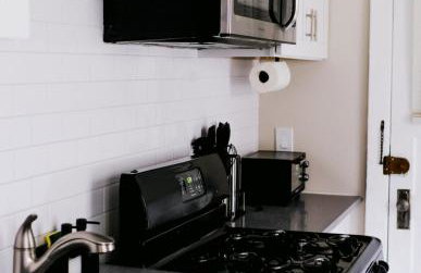 Sleeps 22 • Modern Multi-Unit • Gym • Workspaces - Photo 62