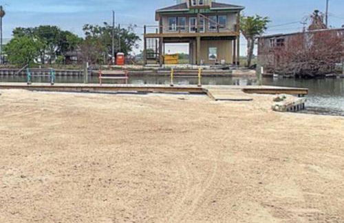 Amazing Sunsets bay view @The Villa at Copano Cove - Photo 8