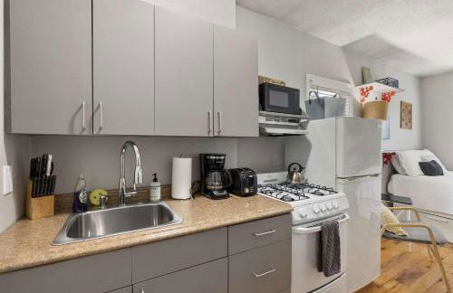 City Chic 2nd flr Studio w Enclosed Private Porch - Foto 5