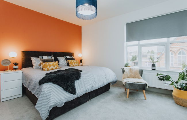 Entire House with Parking in Rugby - Foto 1