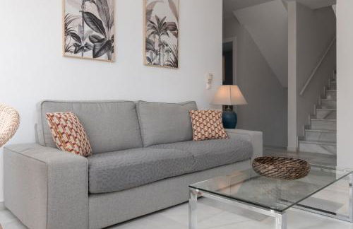 The Marbella Beach House - 4min Walk to the Sea - Photo 24