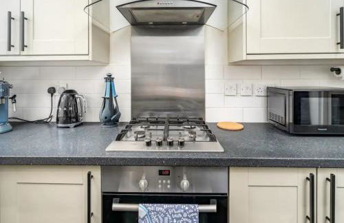 Pass the Keys Luxury 2 Bedroom Townhouse in Central St Albans - Photo 23