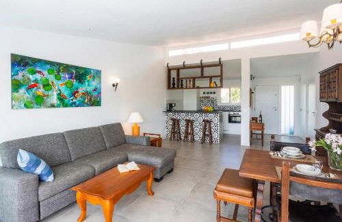 Villa Azure Horizon and Breeze - Panoramic Ocean View and Heated Pool - Foto 30