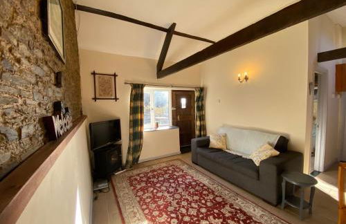 Stable Cottage, Cosy Devon Retreat for Couples or Small Families with Indoor heated Pool, Tennis Court, Direct Access to the Tarka Trail for cycling - Foto 3