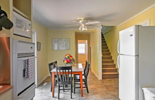 Secluded and Quiet Coastal Home 1 Mile to Boat Ramp - Foto 8