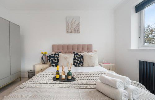 Award winning 2026 Stunning Modern 2 Bedroom Apartment in Mill Hill next to Train Station! - Foto 11