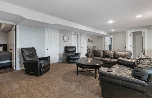 Black Hills Getaway with Hot Tub & Game Room for 18 - Foto 26