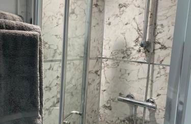 Seafront Studio Snug by the Sea - Sea Views - Foto 10