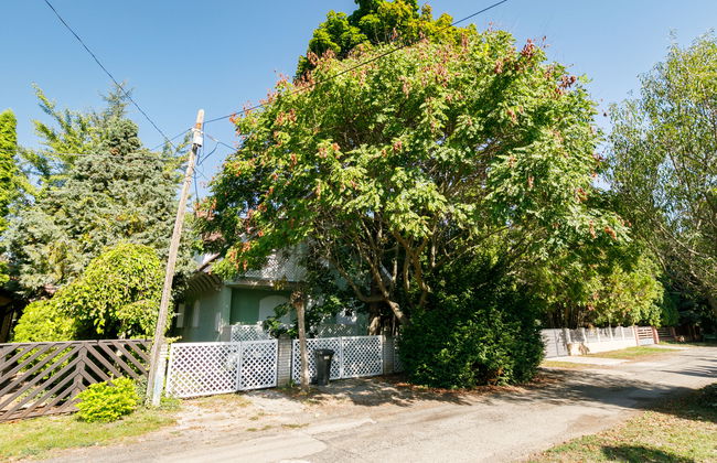 4 bedroom House in Siófok with garden and terrace - Photo 32