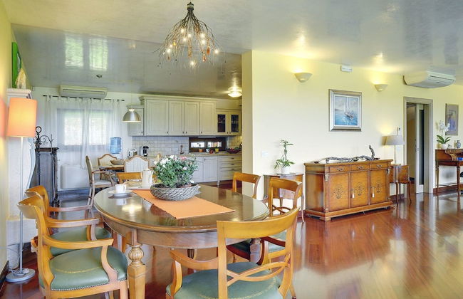 Luxurious Villa in Pomer with Pool & Hot Tub - Foto 10