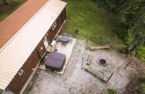 Copperhead Cabin- Hocking Hills Hot Tub Games - Foto 9