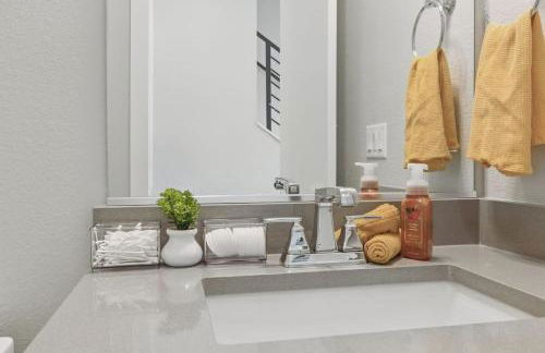 3br W King Bed, Sauna, Parking-6 Min To Olde Town - Foto 49