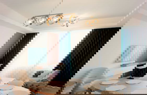 Stylish Two Bedroom Apartment With Gorgeous Sea and Mountain Views - Foto 1