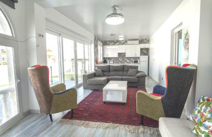 Modern Detached 4 Bed 3 Bath Villa with private pool close to all amenities - Foto 10