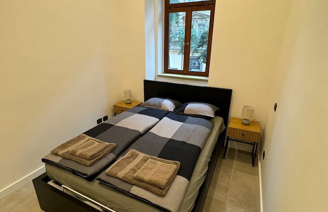 1 Bed Flat - Sleeps 2 - Pets - Smoking on Terrace - Foto 2