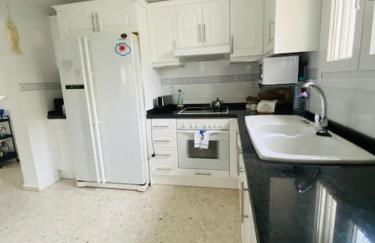 Impresionante Villa con piscina climatizada - OLIVA NOVA - Photo 12