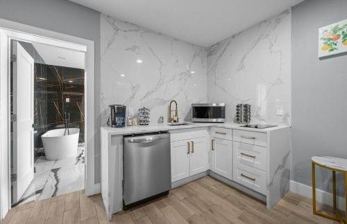 Tranquil Escape- Spa Bath & Pool for One or Couples - Foto 20