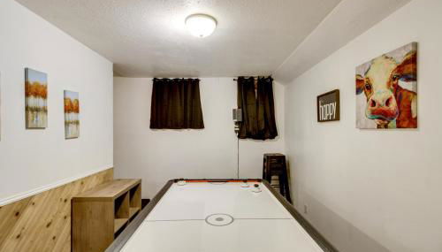 Near Lakes Updated Family Home with Deck in Cushing - Foto 4