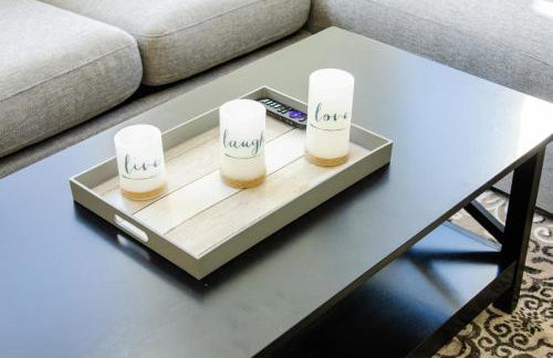 Charming 3 Bedroom Apartment with Pool Near San Diego Convention Center - Foto 2