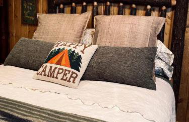 Modest Hickory Log Cabin near Idaho Falls, Perfect for a Family Getaway - Foto 6