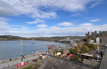 Stylish Coastal Apartment with Breathtaking views - Foto 24