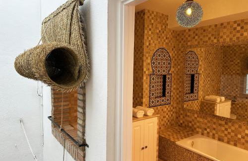 La Alcazaba de Triana - Photo 20