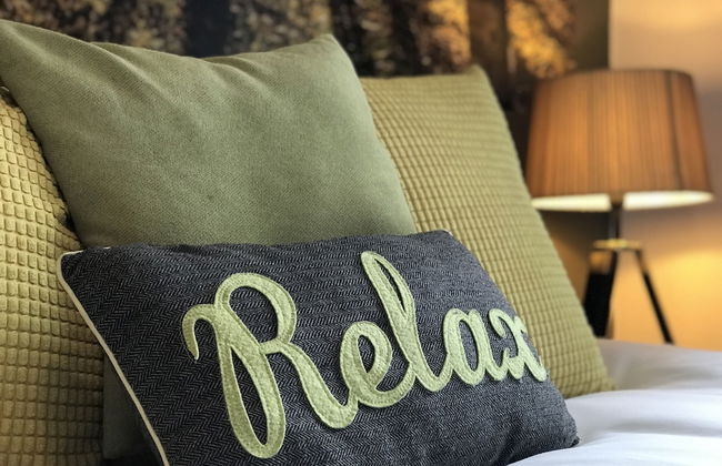 Bright Spacious 3-bed With Office & Patio, Preston - Foto 4