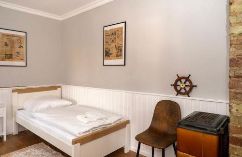 LANDHAUS by Comfort Housing - up to 7 guests - Foto 9