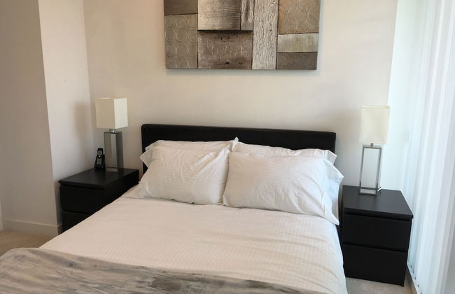 TO Stays - York and Lakeshore - Foto 4