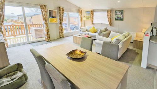 Mollys Lodge - Photo 5