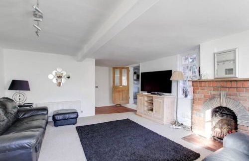 4 BR 2 Bathroom House Parking Garden St Neots Town Centre - Foto 5
