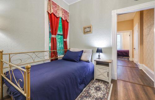 2-Acre Property Victorian Home in Brownville! - Foto 12