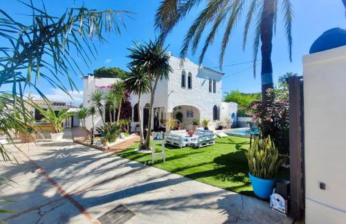 GATU PREMIUM Villa Lurberri piscina privada, 4 dormitorios, 2 baños, parking , jardines, " Preferente mayores de 25 años y familias " ín y barbacoa - Foto 42