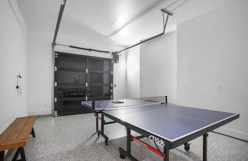 Full Duplex ATX Modern Creekside Retreat 2 Pools - Foto 49