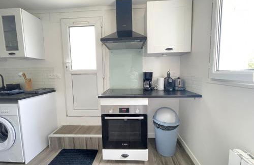 Les chats pitres Maison au calme rénovée avec jardin, terrasse aménagée, transats, abri à vélo, parking gratuit, 5 mn à pied du centre Bayeux proche des plages du débarquement - Photo 16