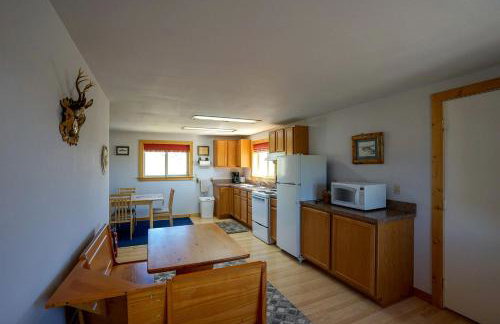 Adorable Montana Mountain Cabin with Scenic Views, Near Virginia City & Nevada City, MT - Foto 13