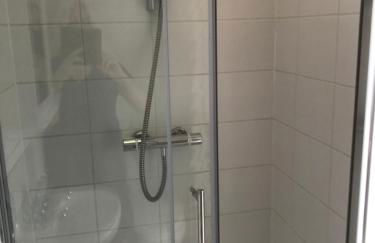 Studio above Worlds End microbrewery and behind the Crown Inn Pewsey - Foto 12