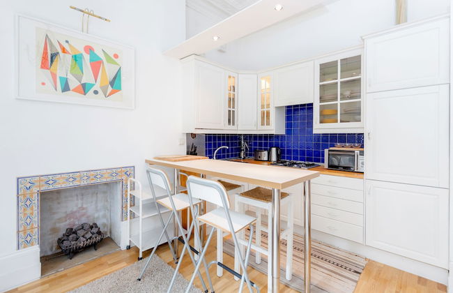 Philbeach Balcony- 2bed flat in Earls Ct - Photo 11