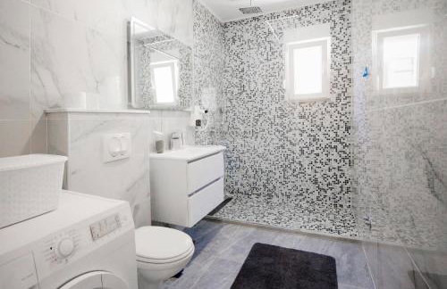 Villa Anabella peaceful holiday home with pool - Foto 35